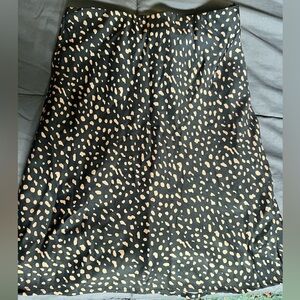 BNWT UO skirt